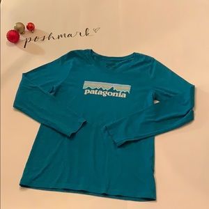 blue long sleeve shirt